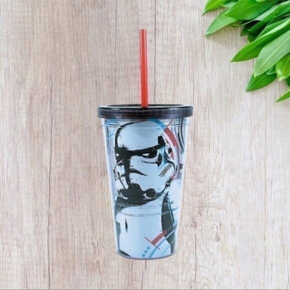 Star Wars Storm Trooper Cup w/ Ice Cubes 16 oz - Picture 1 of 2